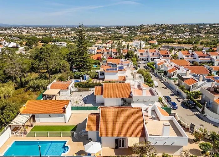 Nyaraló Solar Do Castelo With Pool