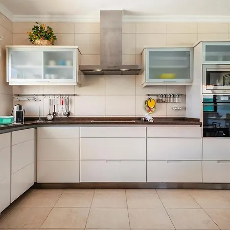 Hébergement de vacances Solar Do Castelo With Pool *