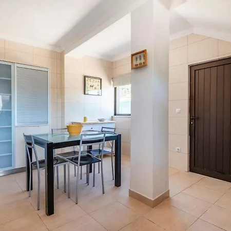 Solar Do Castelo With Pool & Private بيت ضيافة 3*