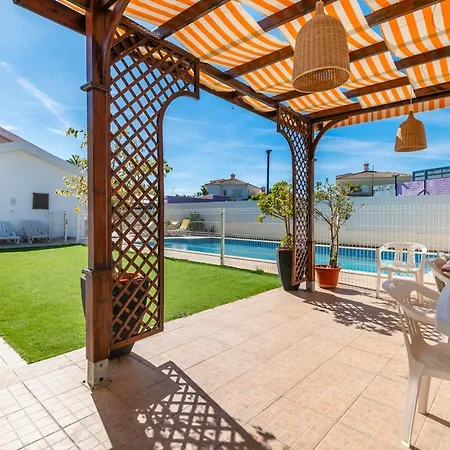 بيت ضيافة Solar Do Castelo With Pool & Private البوفيرا